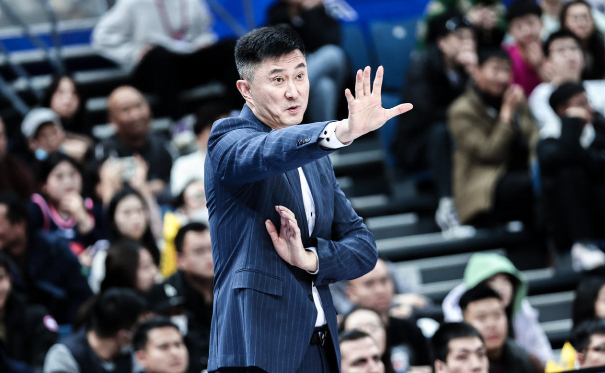 亚博体育官方网站-杜锋身兼三职是否合理？郭士强曾打擦边球 胡雪峰是前车之鉴